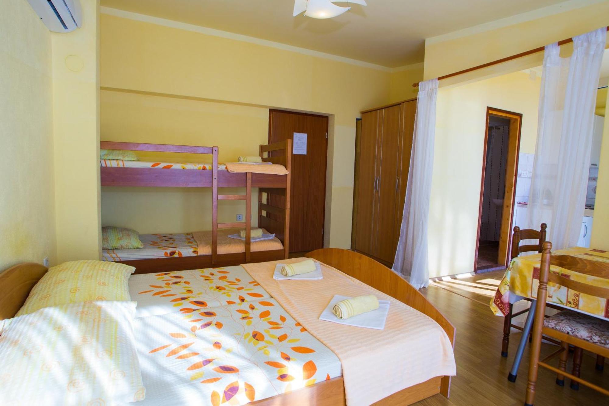 Apartments With A Parking Space Baska Voda, Makarska - 6761 Baška Voda Quarto foto