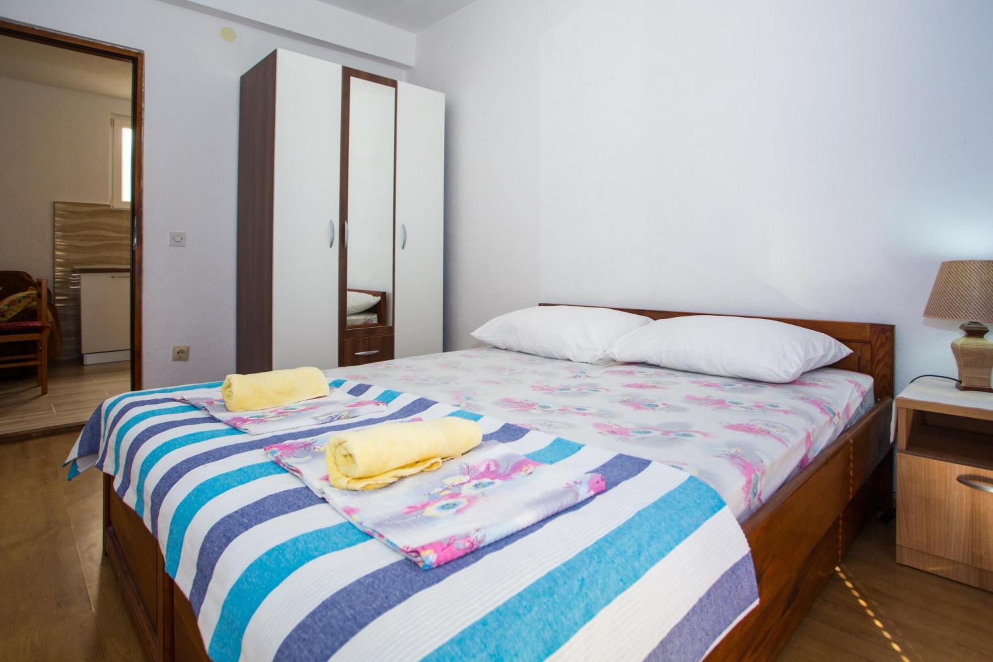 Apartments With A Parking Space Baska Voda, Makarska - 6761 Baška Voda Quarto foto